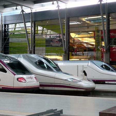 Fantastico Apartamento Junto A La Estacion Málaga Eksteriør bilde